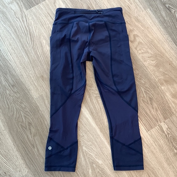 23” Navy Lululemon Fast & Free Legging - Picture 3 of 10
